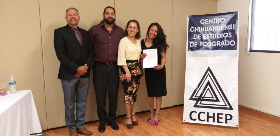 ¡Muchísimas felicidades Mtra. Luz Elena, el CCHEP se congratula con su titulación y le desea éxito en el seguimiento e implementación de su proyecto!