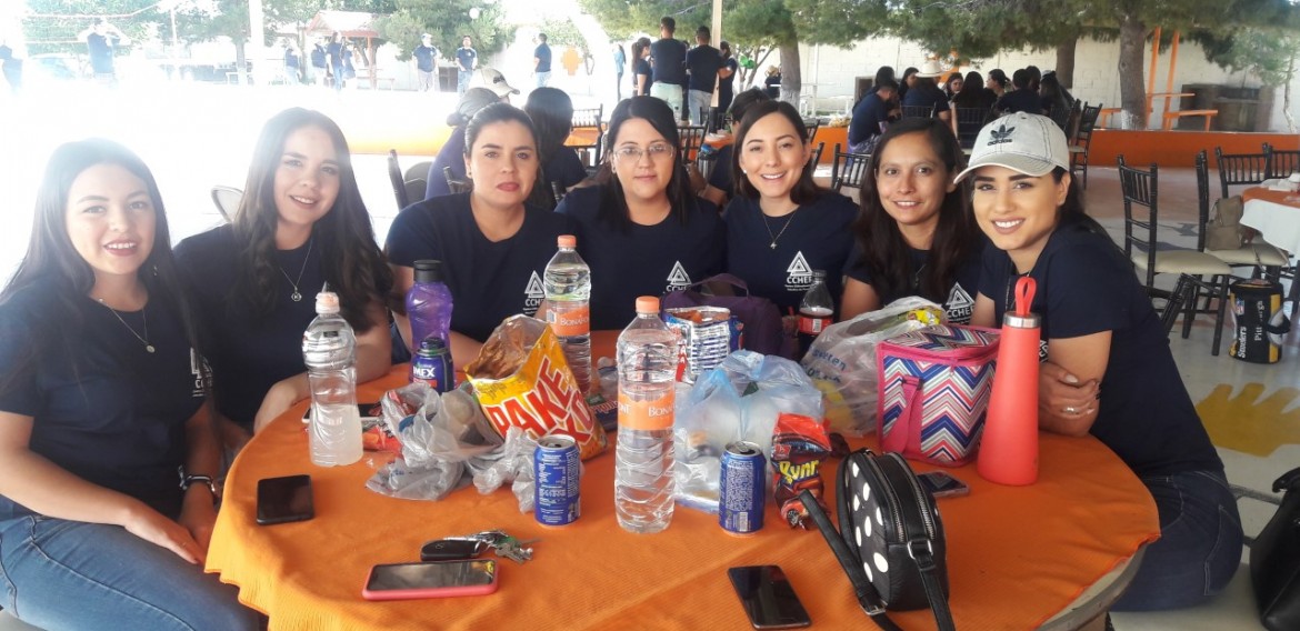 Como parte de la Jornada académica y deportiva 2019 del CCHEP, se llevó a cabo el tradicional torneo de volibol y juegos de patio, organizados con toda la actitud por docentes y alumnado de nuestra institución.