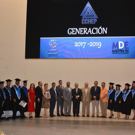 Ceremonia de graduación de los programas de Maestría en Competencias para la Docencia y Maestría en Desarrollo Educativo de la Generación 2017- 2019. Contamos con la distinguida presencia del Secretario de Educación y Deporte, Dr. Carlos González Herrera. ¡Felicidades a la nueva generación de egresadas y egresados!!